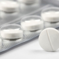 Aspirina şi paracetamolul în exces pot duce la cancer vezical
