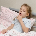 Atenţie la bronşiolite! Copiii mici, cei mai afectaţi