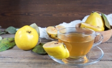 Ceaiul de gutui este un remediu foarte bun pentru tuse și dureri în gât