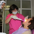 Ce trebuie să (nu) faci în primele ore după extracţia unui dinte