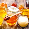 Mierea este un bun remediu pentru combaterea tusei