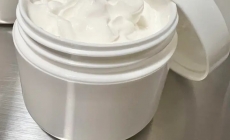 Cremă emolientă pentru unghii și cuticule din ingrediente naturale