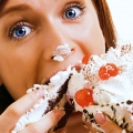 Învinşi de dependenţa de dulciuri? Iată ce puteţi face
