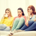 Cercetătorii au stabilit! Televizorul vă bagă în depresie