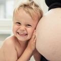 Sfatul specialistului: Bebe din burtică este prea agitat sau prea liniştit. Cum este mai bine?