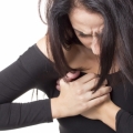 Ce probleme de sănătate prevesteşte durerea sânilor