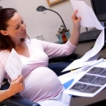 Dificultățile unei gravide la locul de muncă și cum pot fi depășite