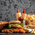 Mâncarea fast-food nu-i periculoasă dacă este consumată ocazional