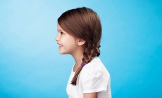 Fir cu fir, părul copilului crește sănătos doar cu îngrijirea potrivită