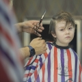 Cum scăpaţi copilul de teama tunsului la salon