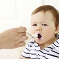 Alimentaţia corectă a bebeluşilor