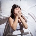 Insomnia este asociată frecvent durerilor de spate