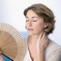 Vă apropiaţi de menopauză? Nu vă panicaţi, iată ce trebuie să faceţi