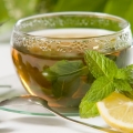 Ceaiul de mentă, remediu natural pentru problemele digestive