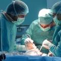 Operaţiile pe creier, sistate la Spitalul Judeţean