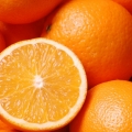 Atenţie la pesticidele periculoase de pe portocale!