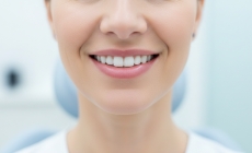 Implanturile dentare: soluții moderne pentru pacienții care își doresc o dantură sănătoasă și funcțională