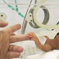 Prematuritatea extremă, o provocare ce înregistrează tot mai multe reuşite