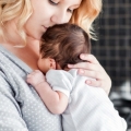 De ce au probleme femeile cu tiroida după naştere