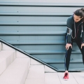 Slăbiţi făcând exerciţii pe scări