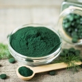 Spirulina ajută la scăderea indicelui de masă corporală şi a apetitului