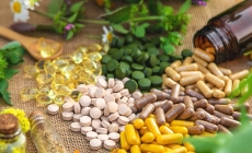 Aveți grijă ce suplimente luați după 50 de ani! Ce trebuie să evitați pentru sănătatea voastră