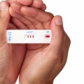 Testul HIV, indicat de specialişti, înainte de sarcină