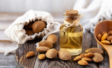 Uleiul de migdale, secretul unei frumuseți naturale și al pielii catifelate